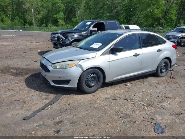 1FADP3E25GL302195 2016 FORD FOCUS - Image 2