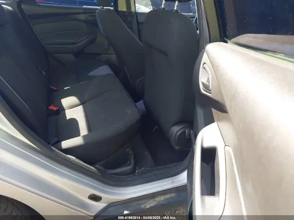 1FADP3E25GL302195 2016 FORD FOCUS - Image 8