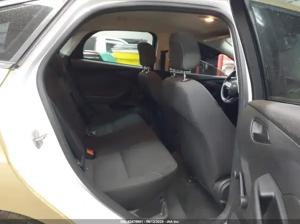 1FADP3E25GL320387 2016 FORD FOCUS - Image 8