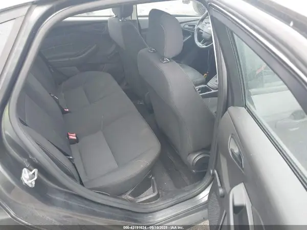 1FADP3E25GL373347 2016 FORD FOCUS - Image 8