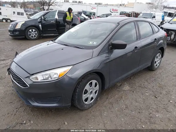 1FADP3E25HL218315 2017 FORD FOCUS - Image 2