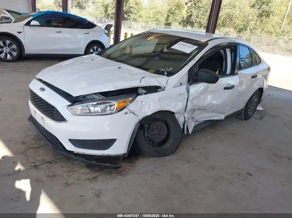 1FADP3E25HL266347 2017 FORD FOCUS - Image 2
