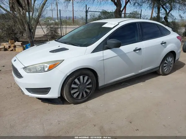1FADP3E25HL296187 2017 FORD FOCUS - Image 2