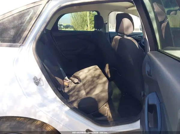 1FADP3E25HL296187 2017 FORD FOCUS - Image 8
