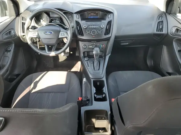 1FADP3E25HL305437 2017 FORD FOCUS - Image 8