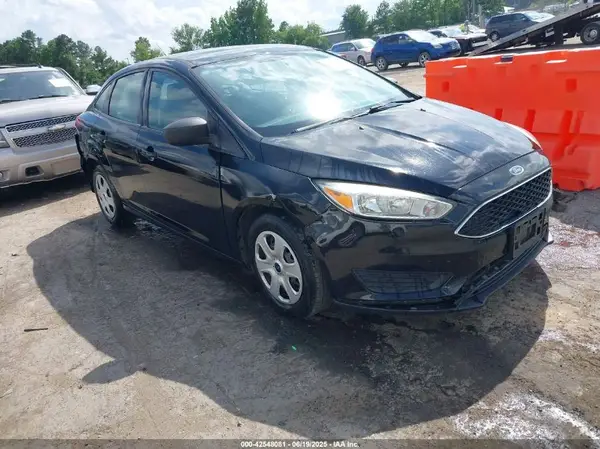 1FADP3E25HL307303 2017 FORD FOCUS - Image 1