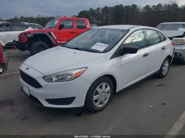 1FADP3E25HL322061 2017 FORD FOCUS - Image 2
