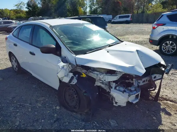 1FADP3E25HL331018 2017 FORD FOCUS - Image 1