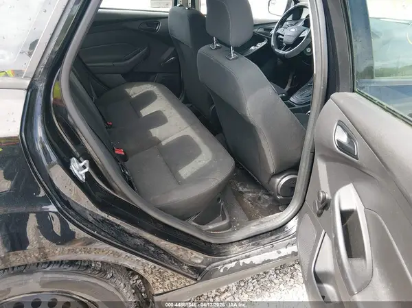 1FADP3E25HL340155 2017 FORD FOCUS - Image 8