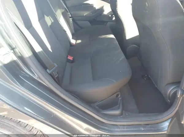 1FADP3E25JL204551 2018 FORD FOCUS - Image 8
