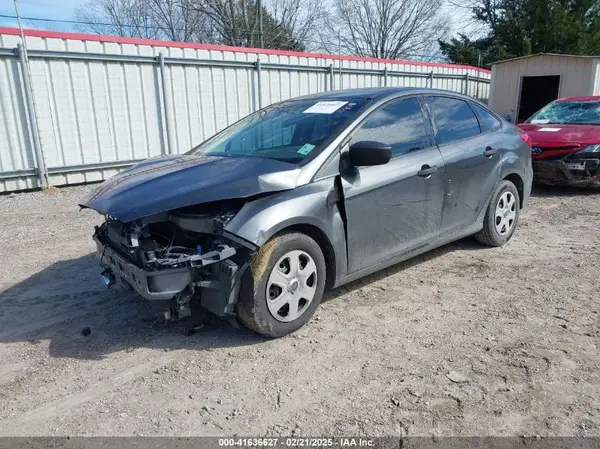 1FADP3E25JL268976 2018 FORD FOCUS - Image 2