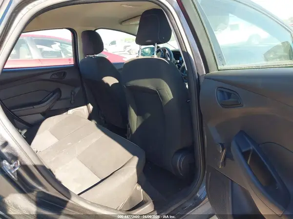 1FADP3E25JL269822 2018 FORD FOCUS - Image 8