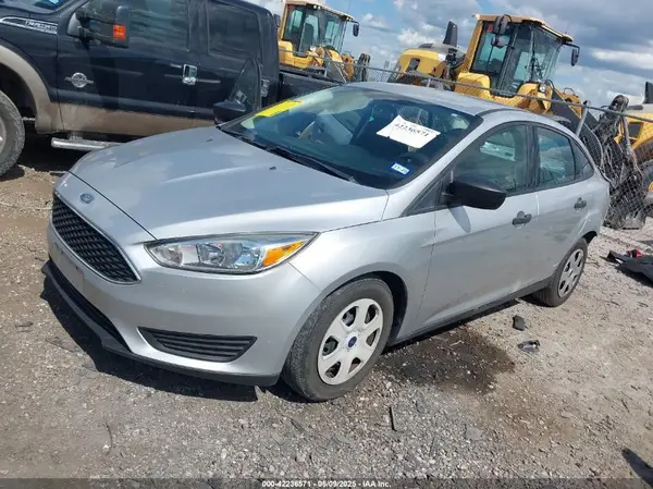 1FADP3E25JL311812 2018 FORD FOCUS - Image 2
