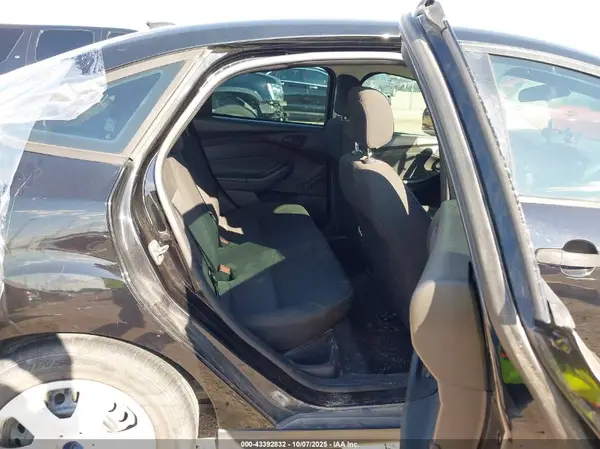 1FADP3E26GL212330 2016 FORD FOCUS - Image 8