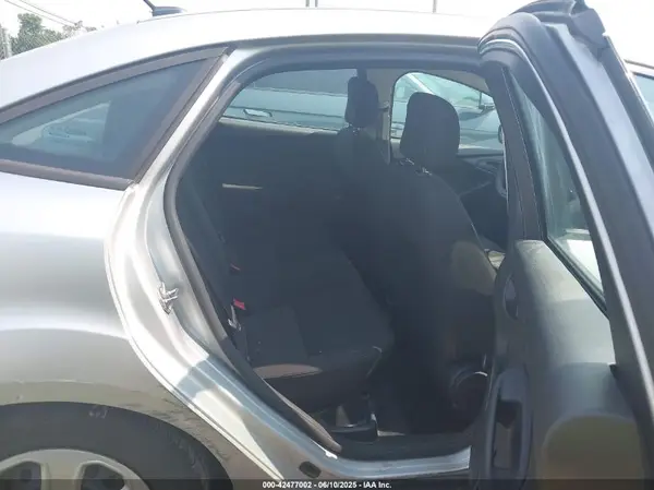 1FADP3E26GL247076 2016 FORD FOCUS - Image 8
