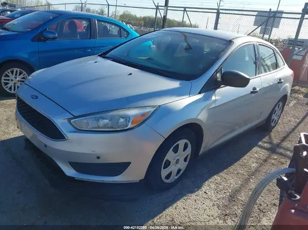 1FADP3E26GL353009 2016 FORD FOCUS - Image 2