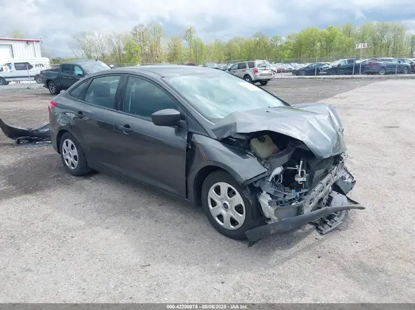 1FADP3E26GL374152 2016 FORD FOCUS - Image 1