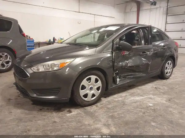 1FADP3E26GL382123 2016 FORD FOCUS - Image 2
