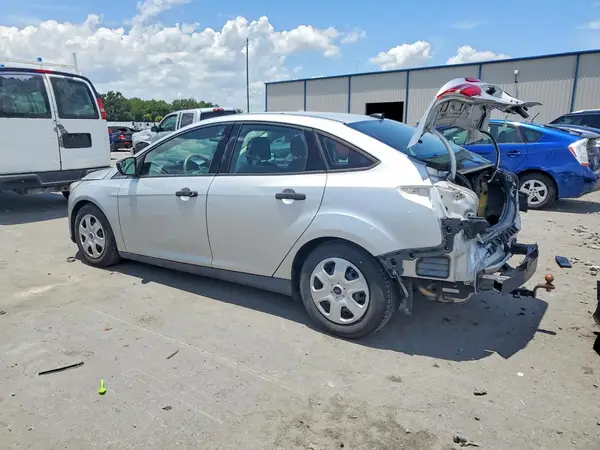 1FADP3E26GL385779 2016 FORD FOCUS - Image 2