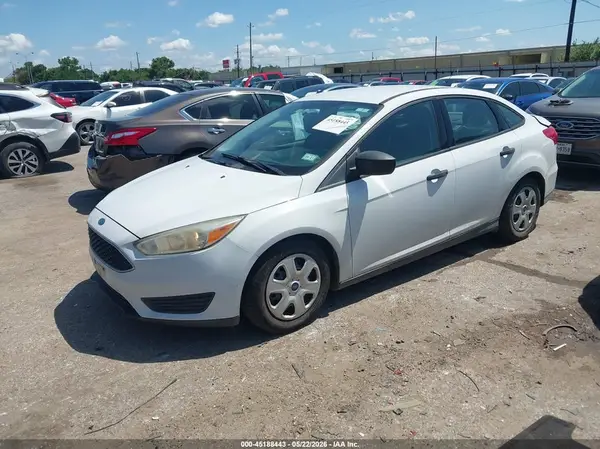 1FADP3E26GL387094 2016 FORD FOCUS - Image 2