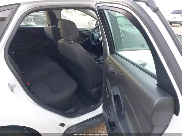 1FADP3E26GL390187 2016 FORD FOCUS - Image 8