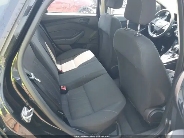 1FADP3E26GL393235 2016 FORD FOCUS - Image 8