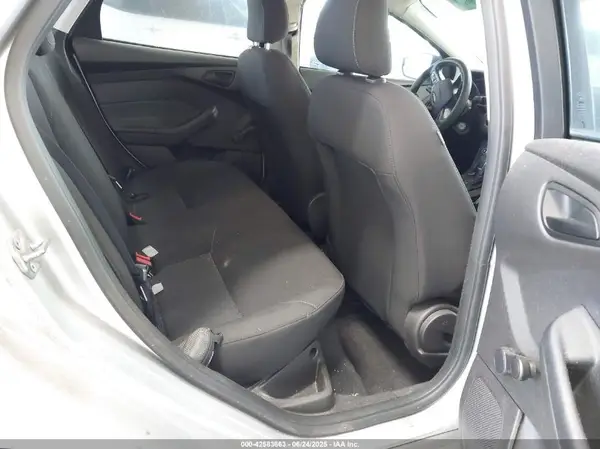 1FADP3E26GL393705 2016 FORD FOCUS - Image 8
