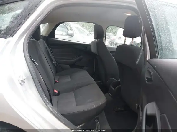 1FADP3E26GL404962 2016 FORD FOCUS - Image 8