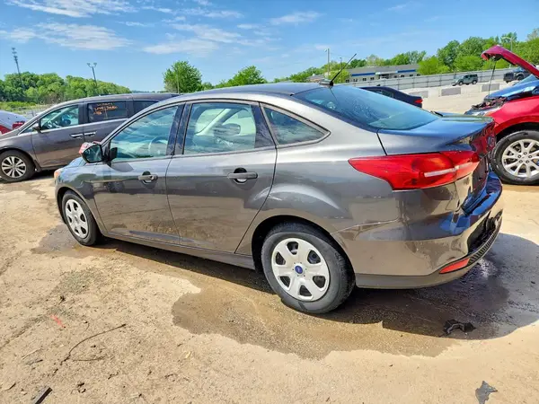 1FADP3E26HL203483 2017 FORD FOCUS - Image 2