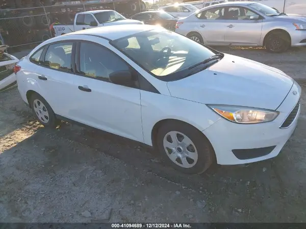 1FADP3E26HL231915 2017 FORD FOCUS - Image 1