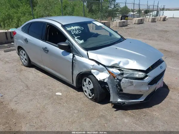 1FADP3E26HL235737 2017 FORD FOCUS - Image 1