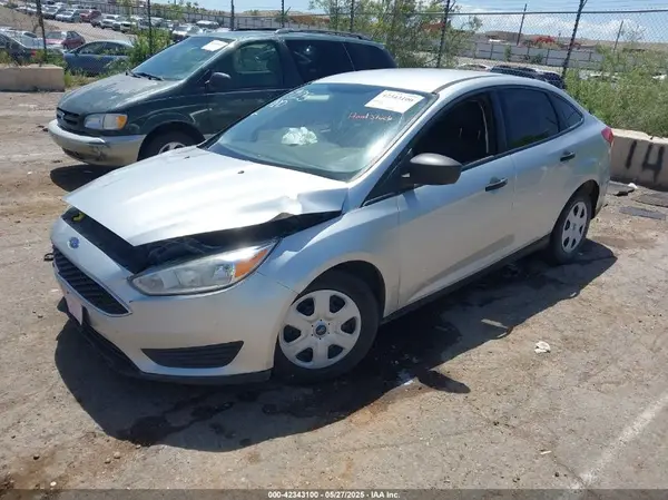 1FADP3E26HL235737 2017 FORD FOCUS - Image 2