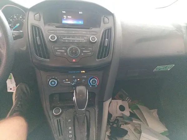 1FADP3E26HL272111 2017 FORD FOCUS - Image 2