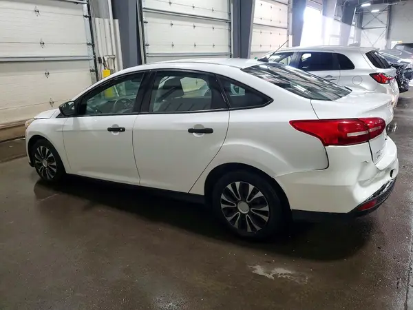 1FADP3E26HL277261 2017 FORD FOCUS - Image 2