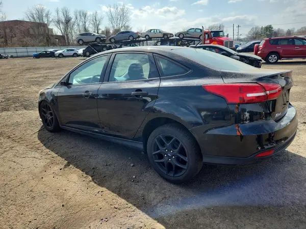 1FADP3E26HL281097 2017 FORD FOCUS - Image 2
