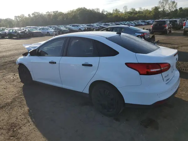 1FADP3E26HL293671 2017 FORD FOCUS - Image 2