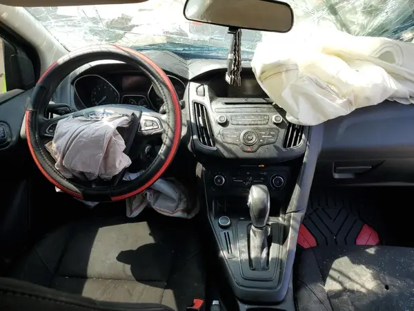 1FADP3E26HL294271 2017 FORD FOCUS - Image 8