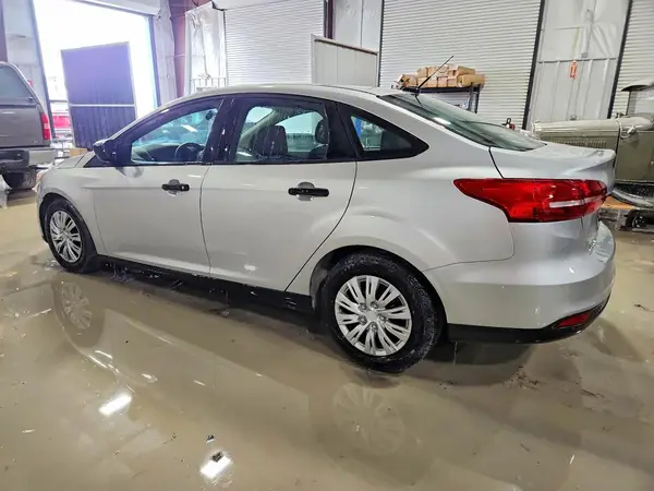 1FADP3E26HL303583 2017 FORD FOCUS - Image 2