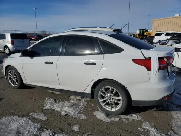 1FADP3E26HL315071 2017 FORD FOCUS - Image 2