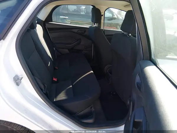 1FADP3E26JL205126 2018 FORD FOCUS - Image 8
