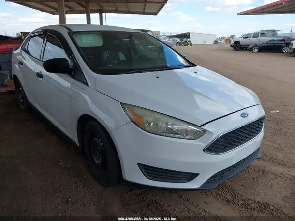 1FADP3E26JL205370 2018 FORD FOCUS - Image 1