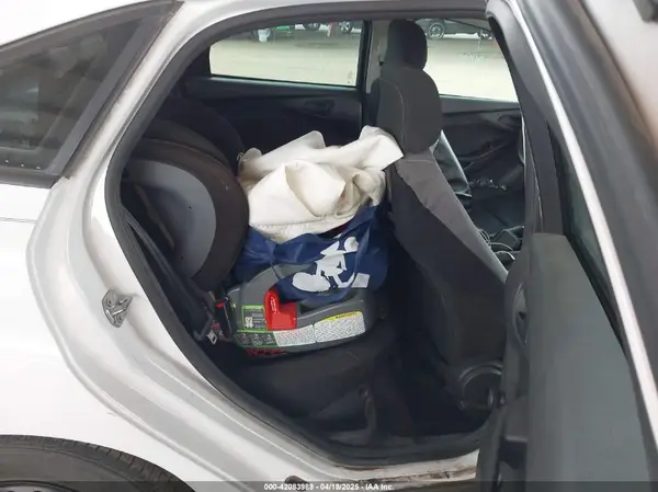 1FADP3E26JL205370 2018 FORD FOCUS - Image 8