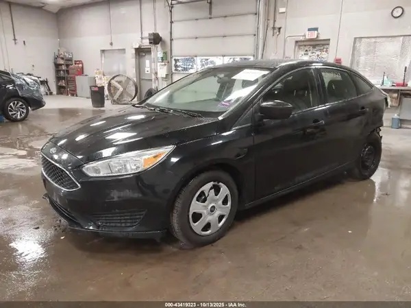 1FADP3E26JL208124 2018 FORD FOCUS - Image 2