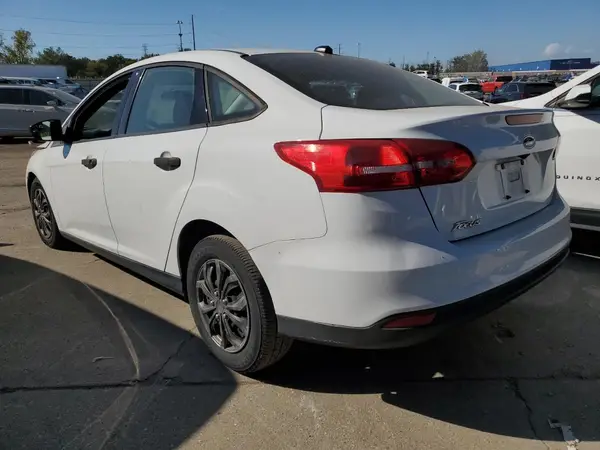 1FADP3E26JL215865 2018 FORD FOCUS - Image 2
