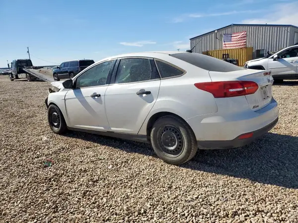 1FADP3E26JL229670 2018 FORD FOCUS - Image 2