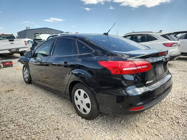 1FADP3E26JL230642 2018 FORD FOCUS - Image 2