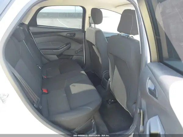 1FADP3E26JL230768 2018 FORD FOCUS - Image 8