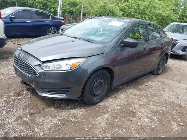 1FADP3E26JL239132 2018 FORD FOCUS - Image 2