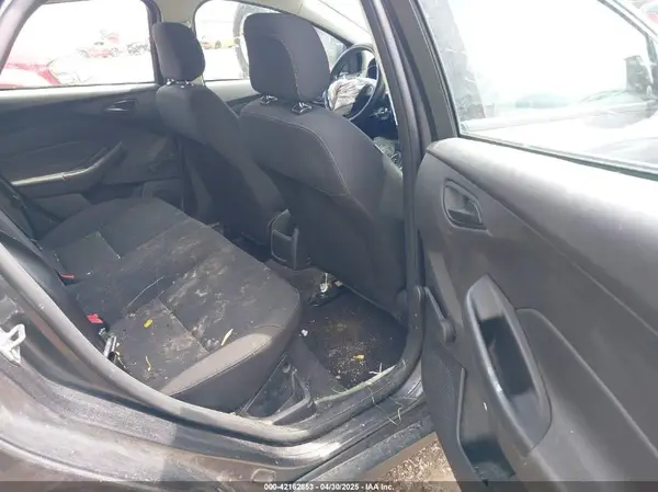 1FADP3E26JL239132 2018 FORD FOCUS - Image 8