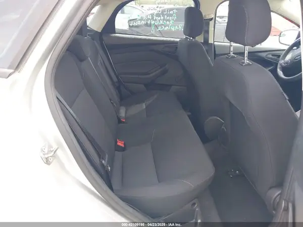 1FADP3E26JL251622 2018 FORD FOCUS - Image 8